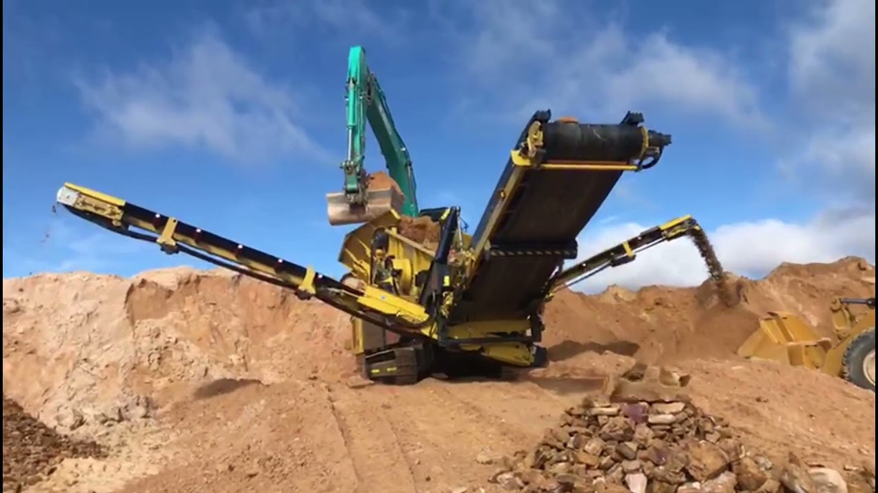 SCREEN - Keestrack K5 Scalper screening sand