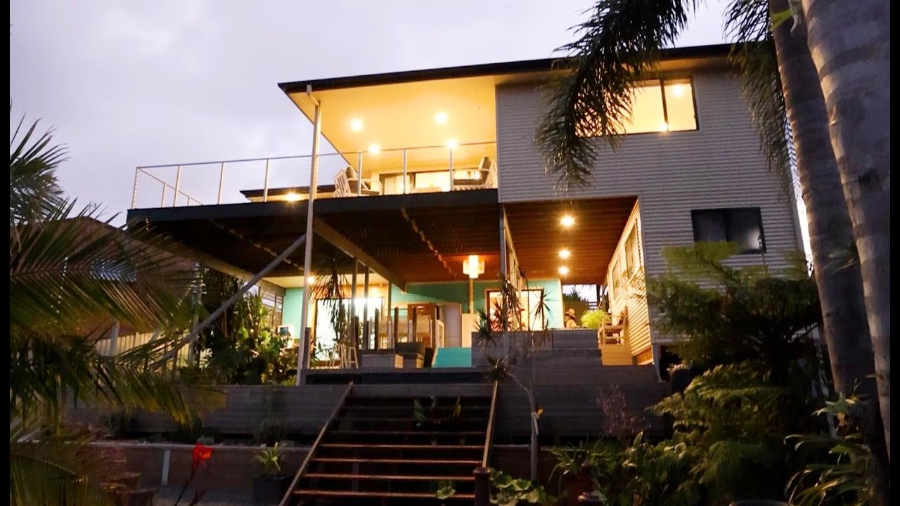Luxury haven with expansive Lake Conjola and rural escarpment views @ 8 The Quarterdeck Conjola Park