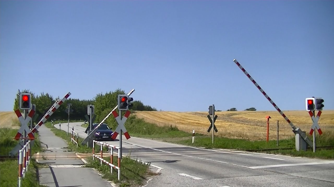 Spoorwegovergang Heringsdorf (D) // Railroad crossing // Bahnübergang