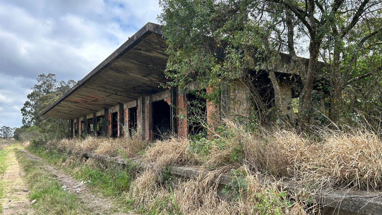 Estação de trem abandonada