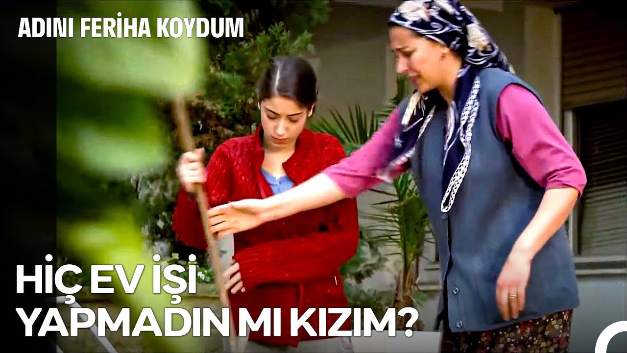 Yılmaz Ailesi 3. Bölüm l Becerikli Annenin Beceriksiz Kızı - Adını Feriha Koydum