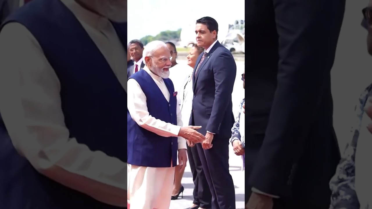 Modi Arrives in Seychelles to a Guard of Honour