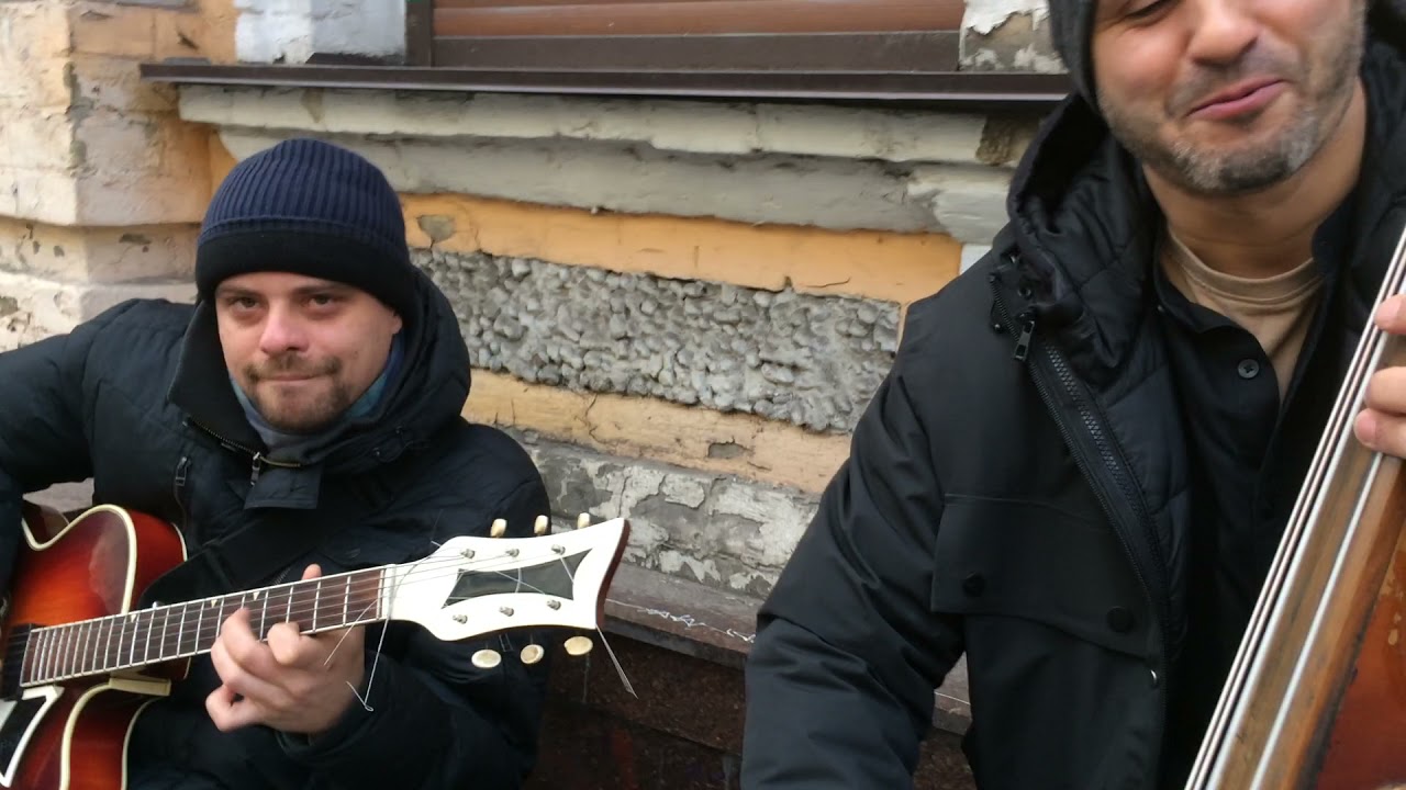 Alive jazz on Yaroslaviv Val in Kyiv