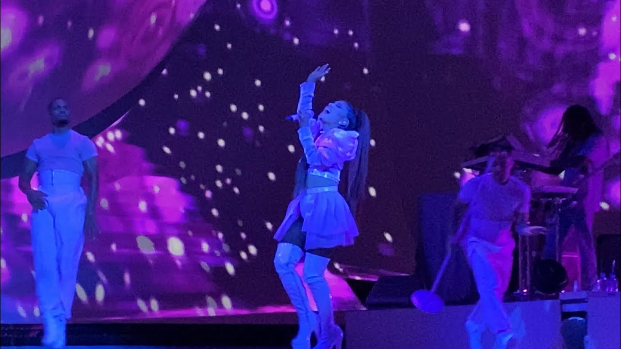 Ariana Grande sweetener Live Dublin Sweetener World Tour Ireland 2019 HD Quality