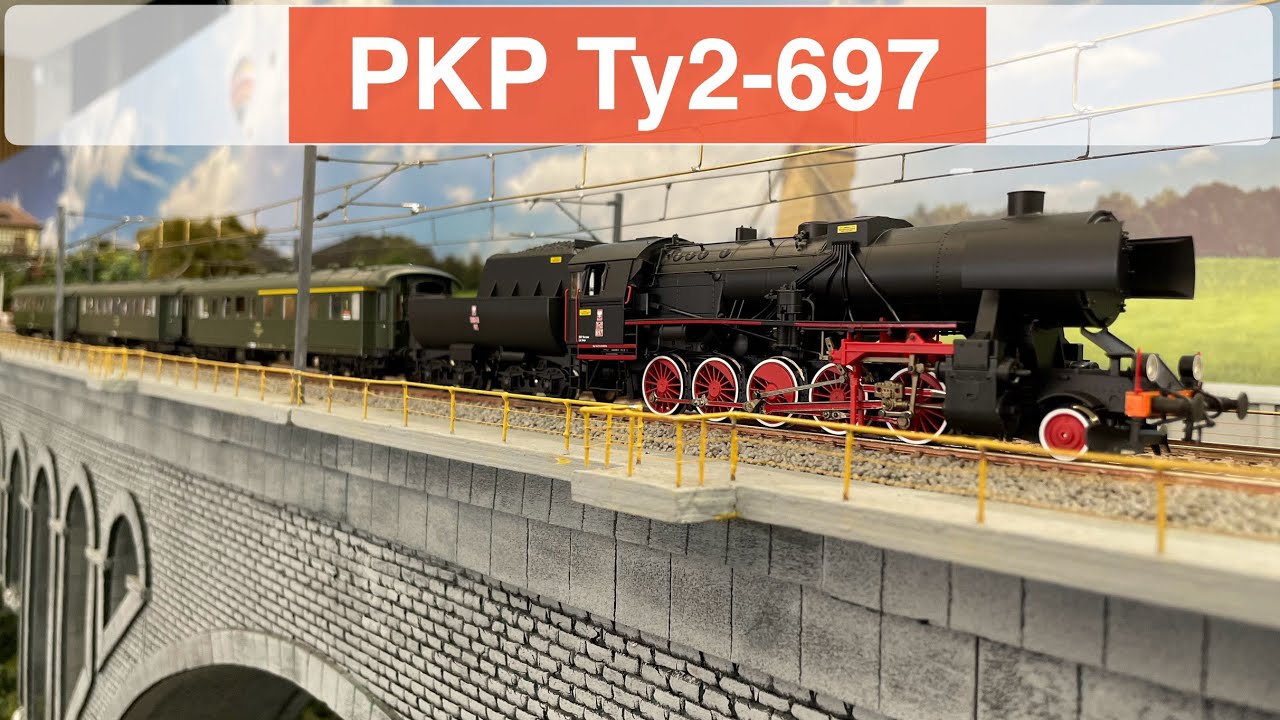 Przejazd Roco Ty2-697 (70108) z wagonami PKP Roco 6200058 | Parowóz Ty2 na makiecie H0