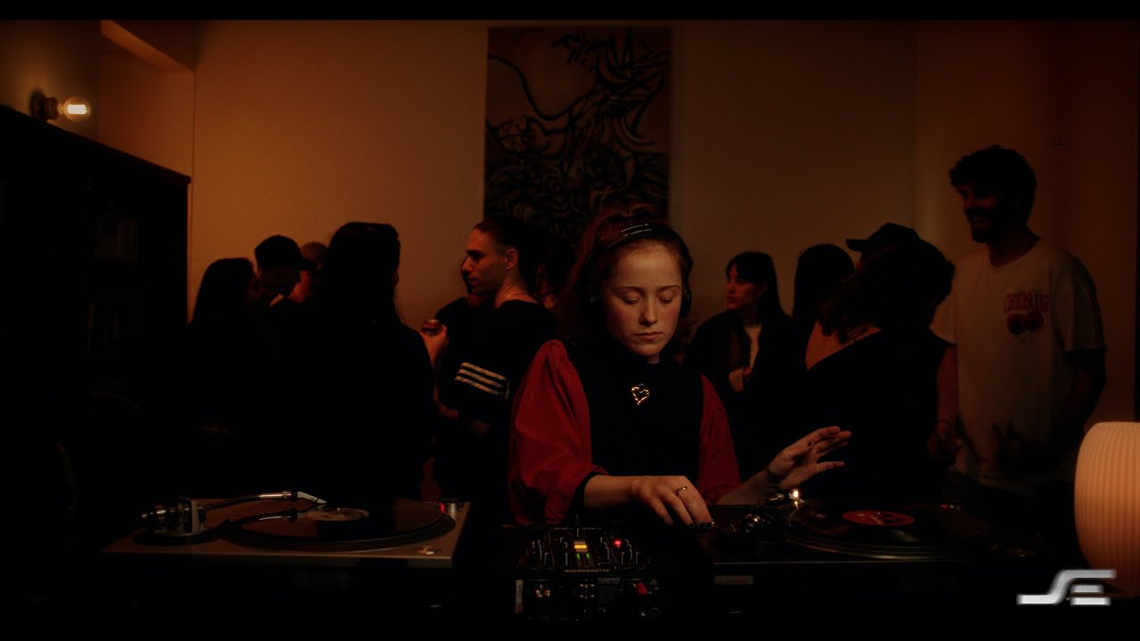 SEUMA | Ana Hagen (Vinyl Set) | Cap 01: Reminiscencia