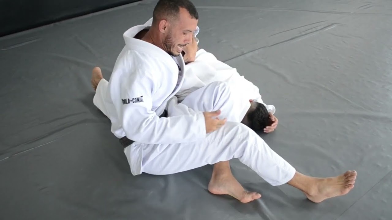 OMOPLATA NA GUARDA FECHADA I CT DENIS OLIVER