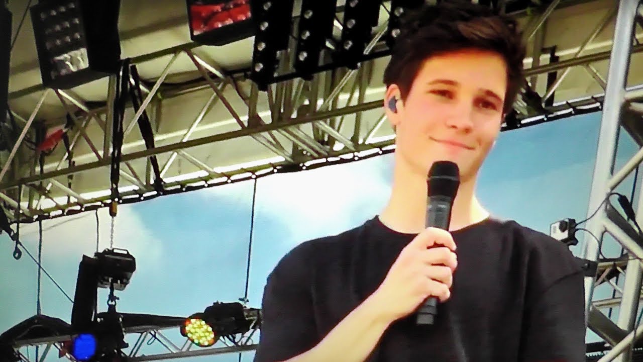 Wincent Weiss - Nur ein Herzschlag entfernt - Live - Rewe Family Stuttgart 2017 - Wincent Weiss Live