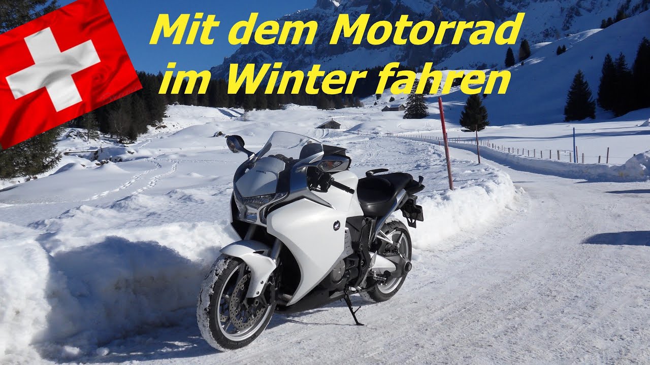 Mit dem Motorrad im Schnee fahren, Februar 2020, Honda VFR 1200 F DCT, Motorcycling in the snow
