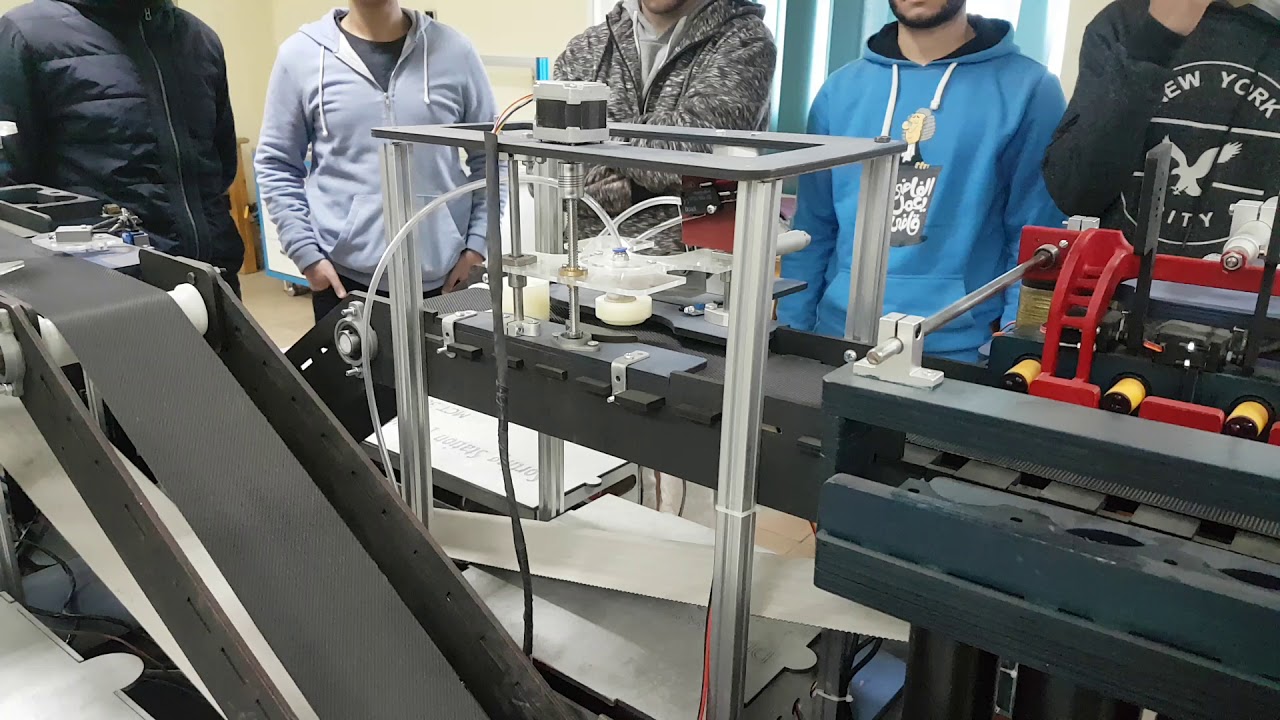 Design of mechatronics (Ainshams university) Production line model