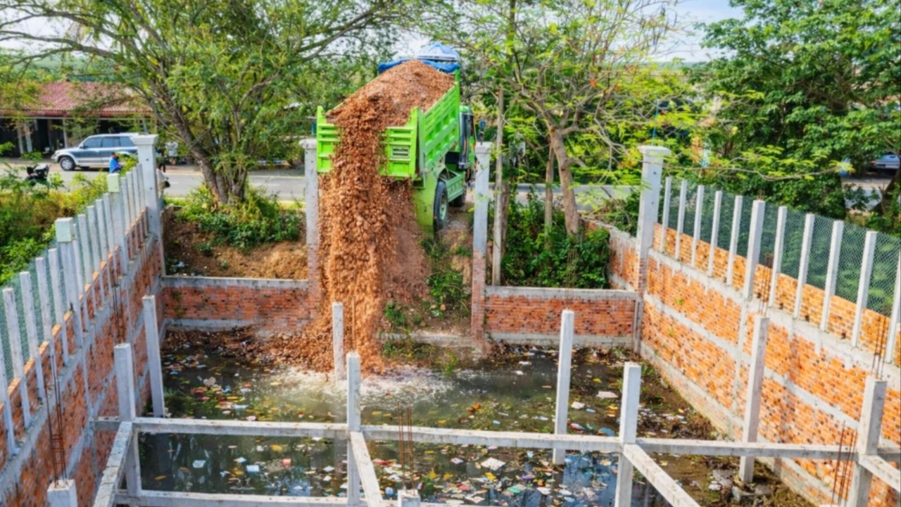 COMPLETE100% Fill Land On High Foundation In Box Process by Bulldozer D20 Push, Dump Truck Loading S