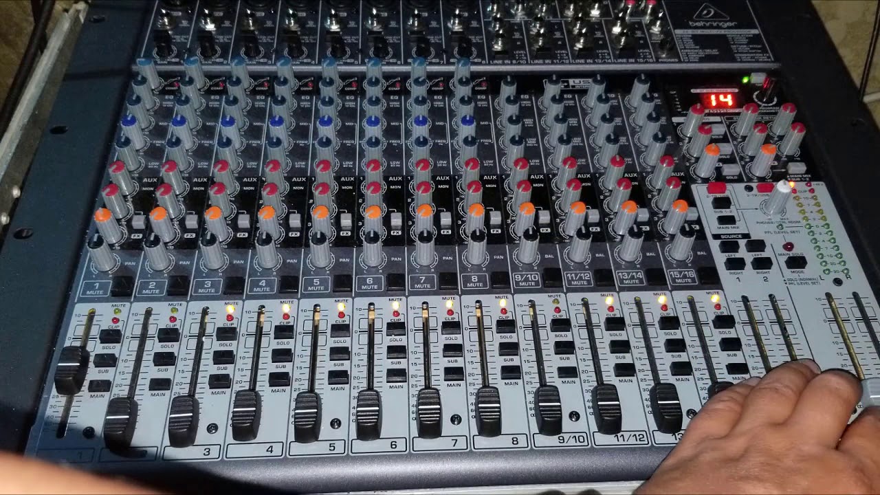 Para que sirve el USB de la consola behringer Xexyx X2222 USB #behringer #europower #mackie #yamaha
