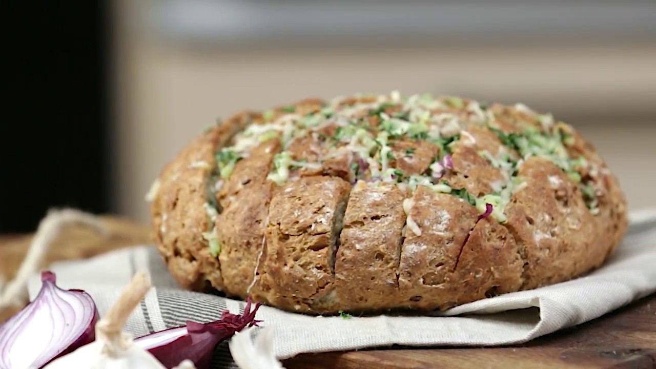 Plukbrood Oergranenbrood Knoflook en kaas