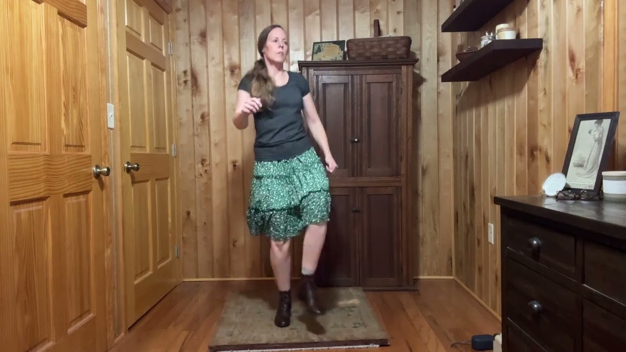 Flatfoot Dancing to Arkansas Traveler