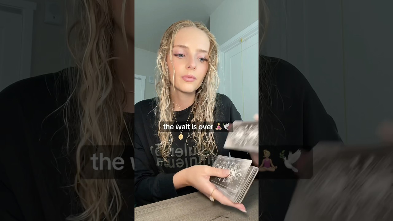 part 2! private readings linked in bio! 🦋 #tarot #nextfewdays #tarotonline #readtarot #tarotreader