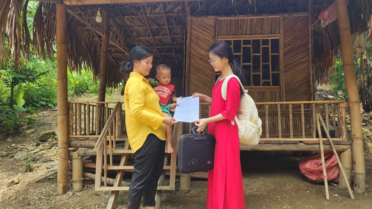 Мать-одиночка и ее ребенок Мин неожиданно получили уведомление о зачислении от учителя