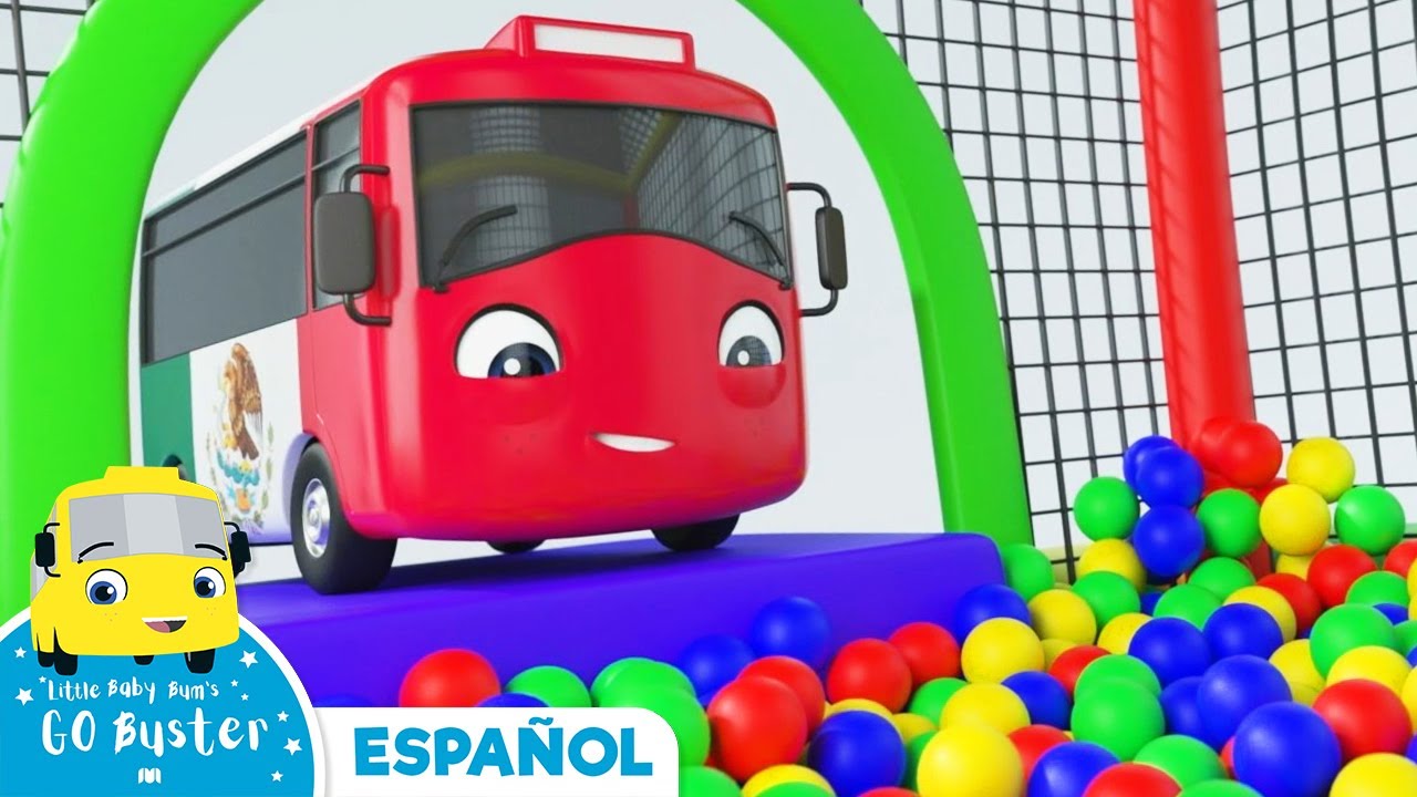 Buster se divierte en el área de juegos | Canciones Infantiles | Buster en Español - Little Baby Bum
