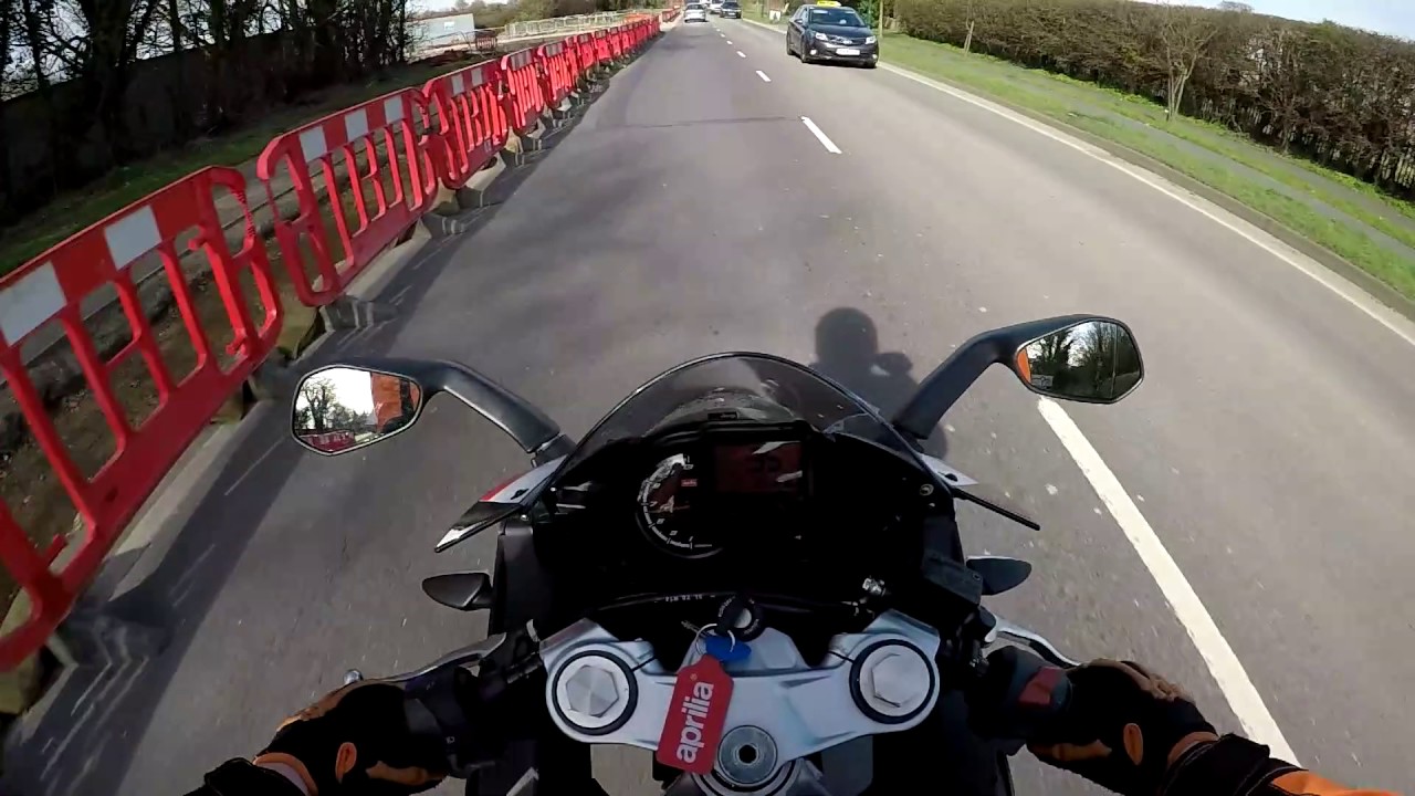 2016 aprilia RS4 125 Review