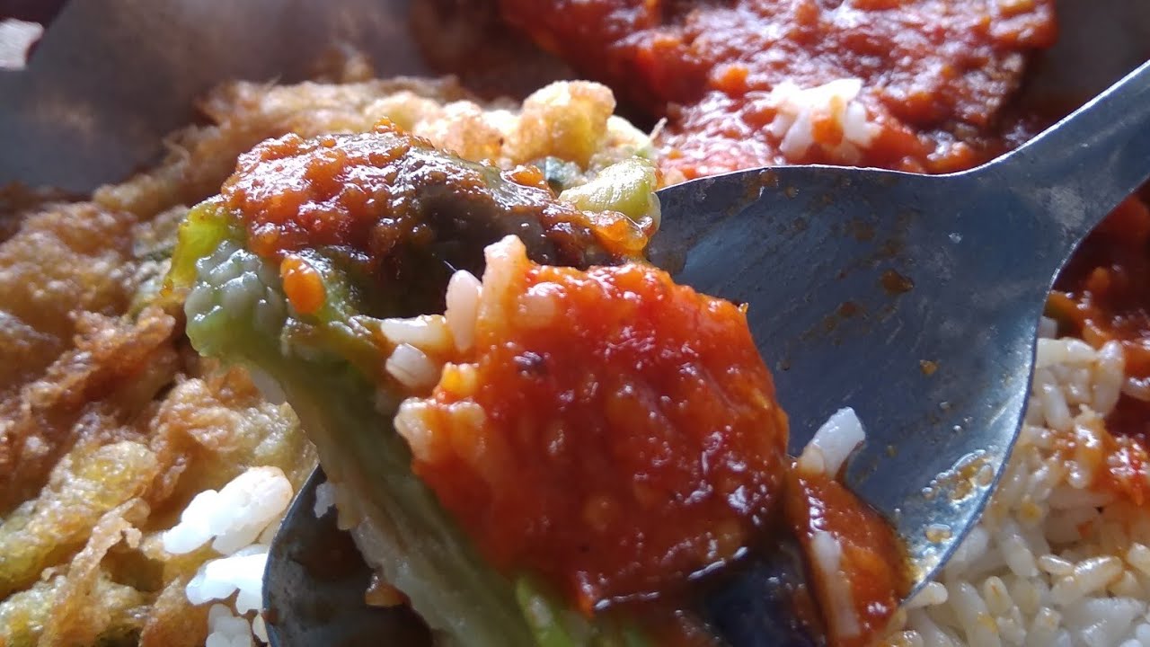 Makanan MURAH DI Kampus IKHAC Pacet Mojokerto