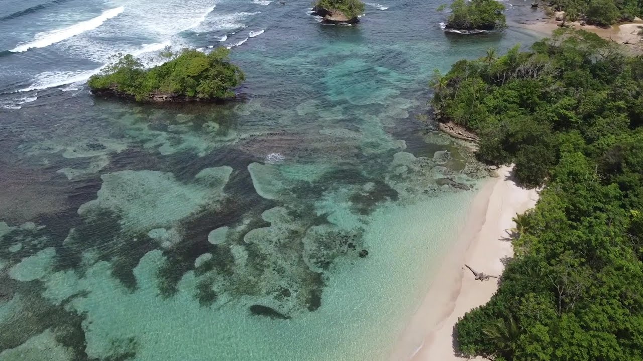 Caribbean Paradise at Isla Bastimentos, Bocas del Toro, Panamá