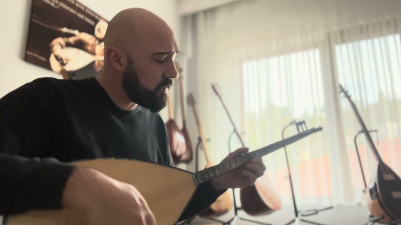 Emin AVCI /'Evlerinde Bir İpekten Halı Var'