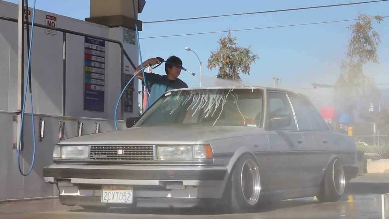 Bathing The V8 Cressida