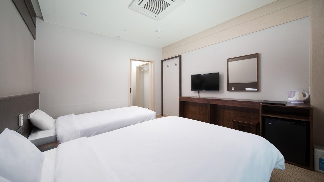 Palace Hotel Jeju | Jeju, South Korea | Hotel Review 🛏️