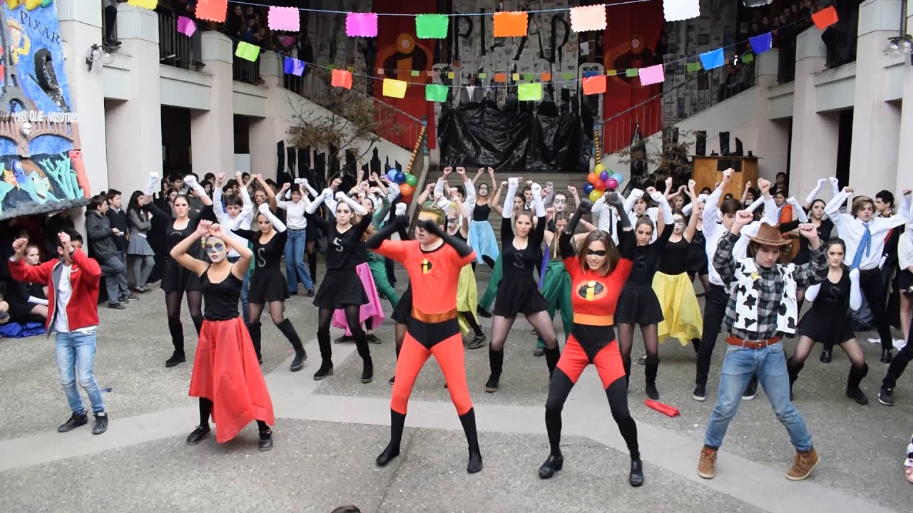 Baile realeza alianza Pixar
