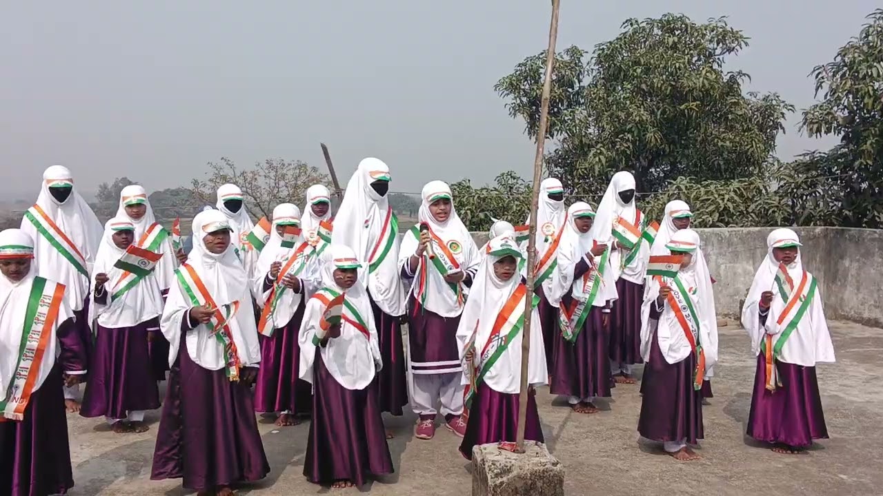 बम्बई मेरी आंखें और दिल्ली मेरा दिल