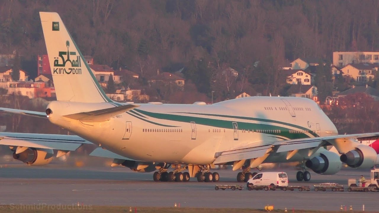 Prince Al Waleed bin Talal's Jumbo push back, start up, taxiing and take off at ZRH (with live ATC)