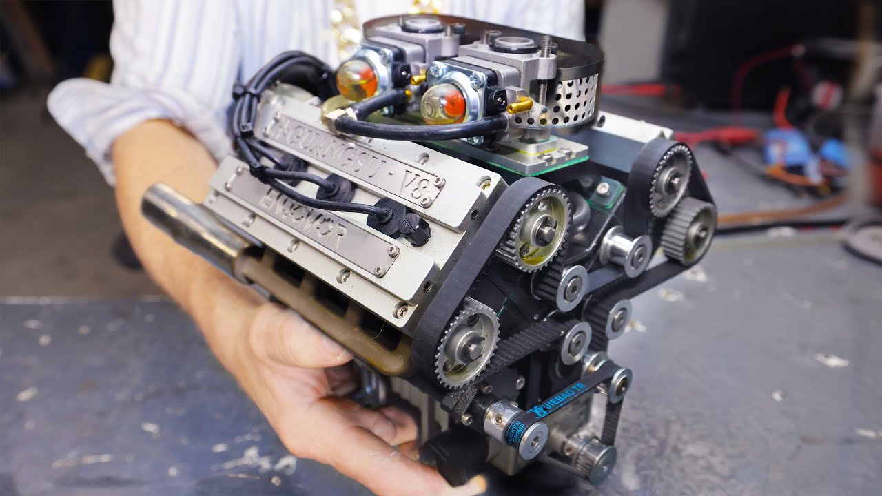 Миниатюрный двигатель V8 работает как настоящий (78 куб. см DOHC 6 л. с.)