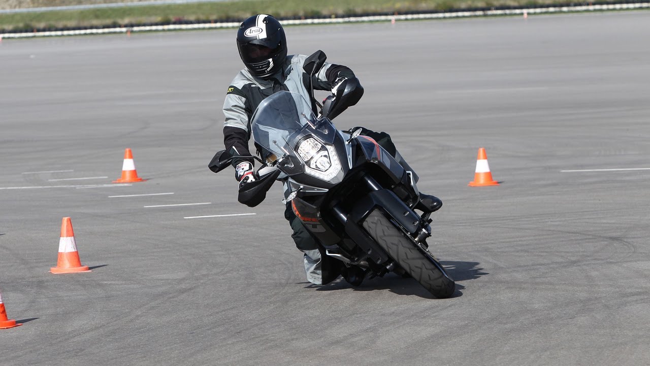 KTM 1190 Adventure 2014 mit Bosch MSC + Engl. Subs