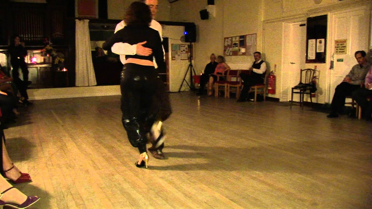 2012 April - Jolanta and Adrian dance canyengue to Hotel Victoria