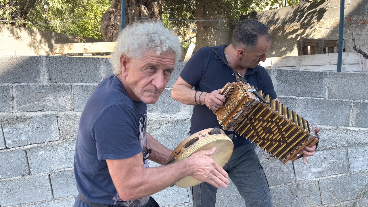 Tarantella calabrese spettacolare di Carmelo Pansera e Peppe Nocera!