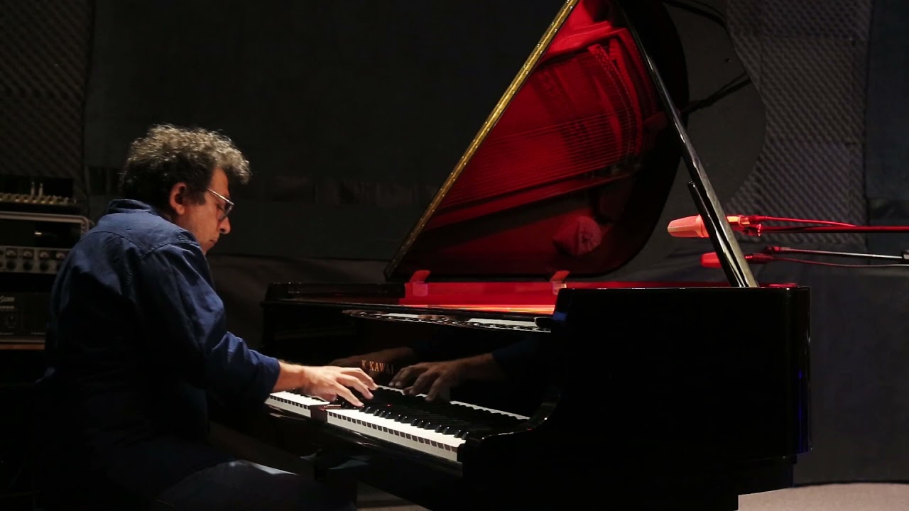 Víctor Simón interpreta 
