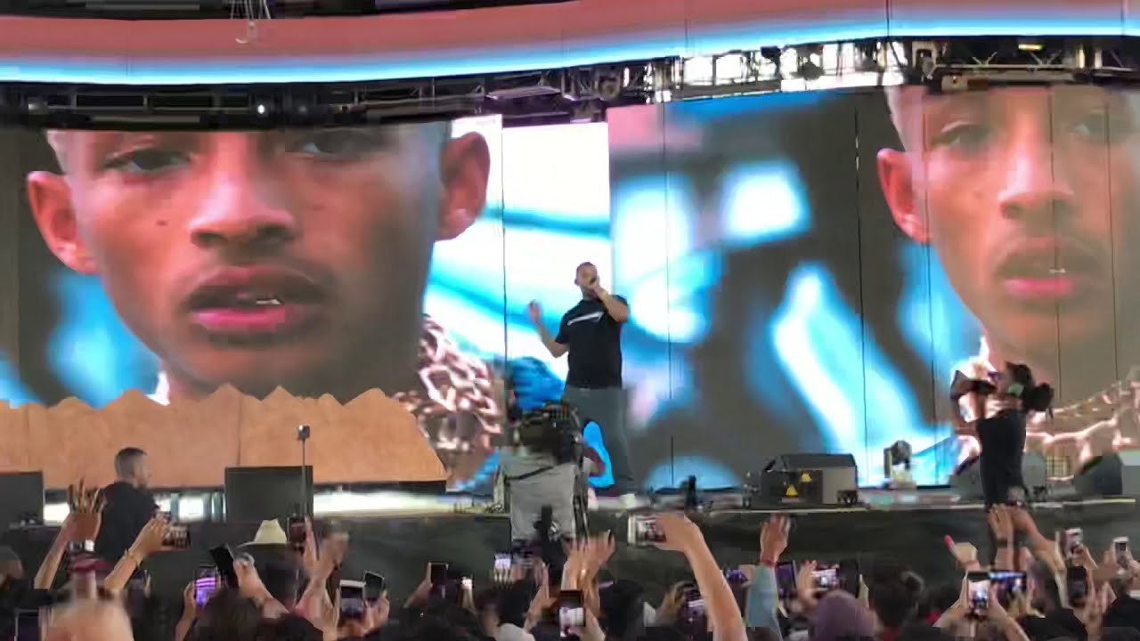 Will Smith COACHELLA 2019 Jaden Smith - Icon