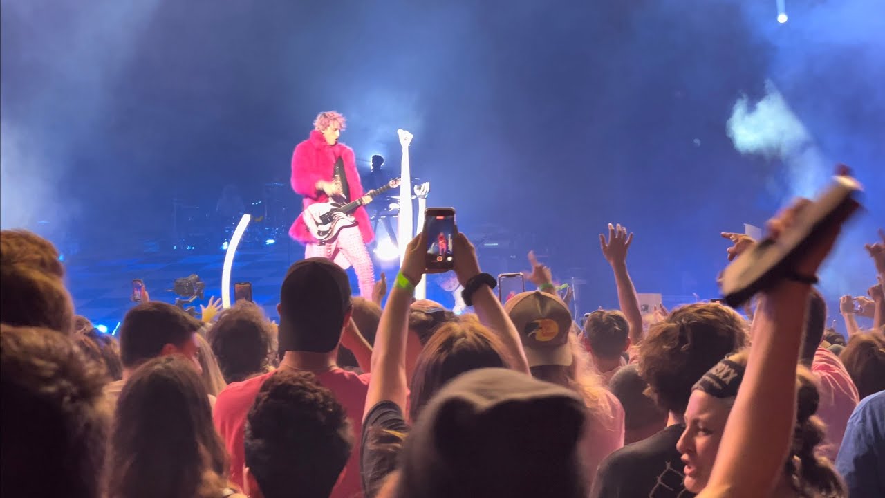 Machine Gun Kelly Cleveland, Ohio Live 2022 4K HDR First Energy Stadium  August 13, 2022