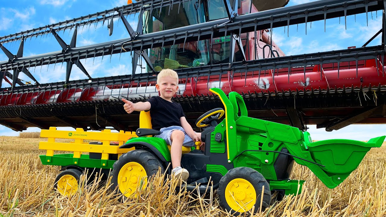 Kombajn zepsuł się i na ratunek przybyło dziecko. Film o dużym kombajnie dla dzieci