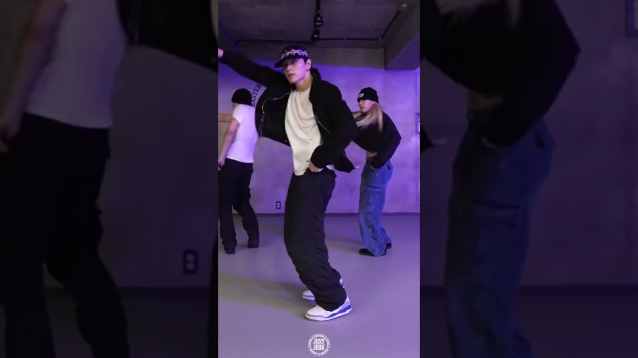 HOWL 3D CHOREOGRAPHY BY JUNGKOOK 