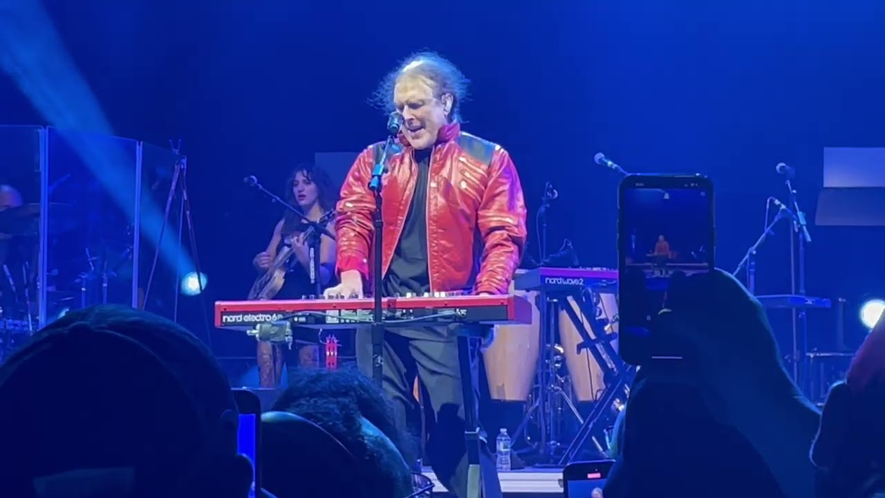 Weird Al - Ode To a Superhero / Eat it / Rocky Road / Like a Surgeon - Live - 7.6.25 -Kettering, Oh