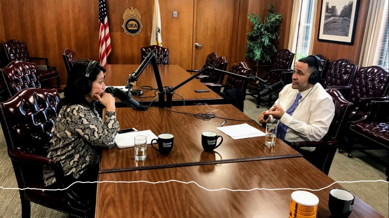 Bonus Episode - Ray Donovan: The DEA Special Agent who helped capture “El Chapo.