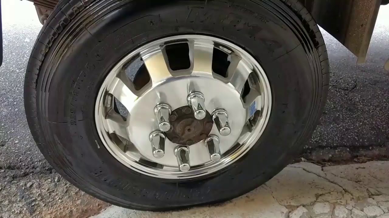 RODAS DE ALUMÍNIO 17,5 NA IVECO DAILLY , O QUE EU PRECISO FAZER PRA DA CERTO?