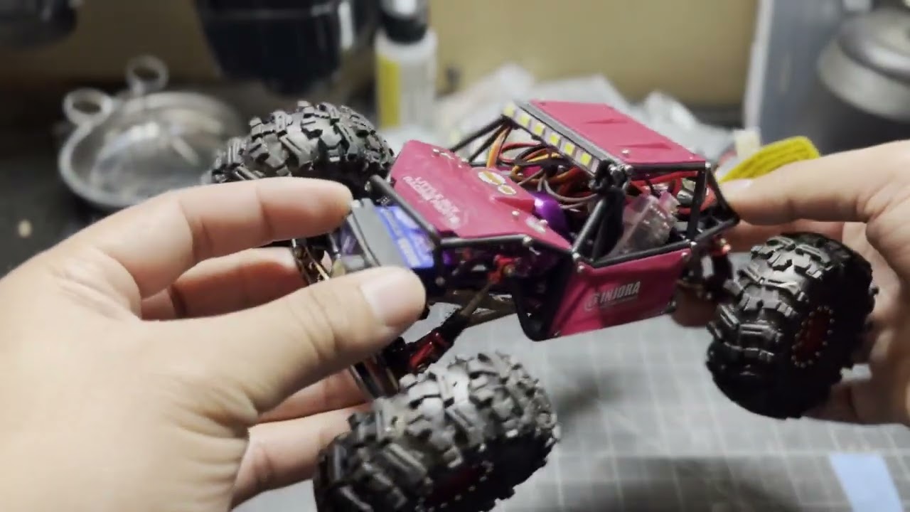 SCX24 Injora Buggy Build Breakdown