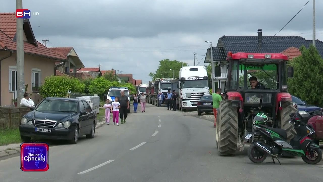 Mještani Drinske ulice u Janji blokirali su prolaz kroz tu ulicu da bi spriječili prolazak kamiona