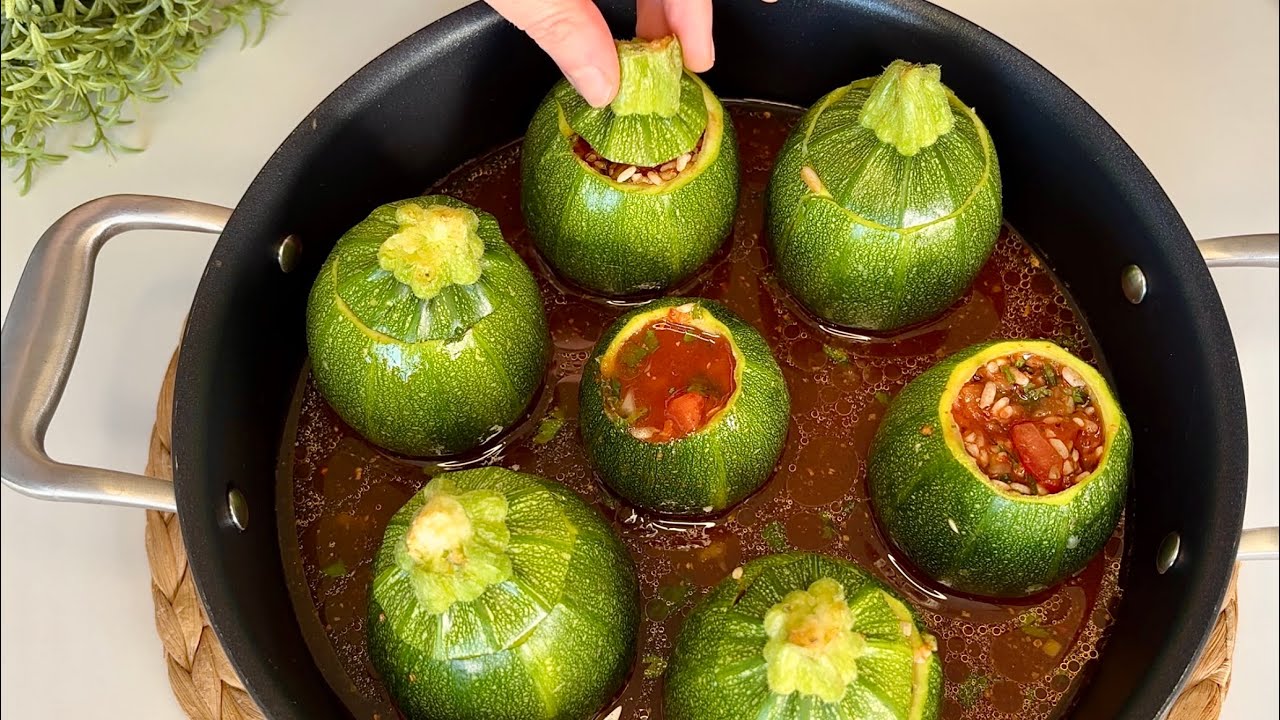 GÖRDÜĞÜN YERDE BU KABAĞI AL🤭ZEYTİNYAĞLI GİRİT KABAĞI DOLMASI💯Böyle lezzetlisi yok👌🏼