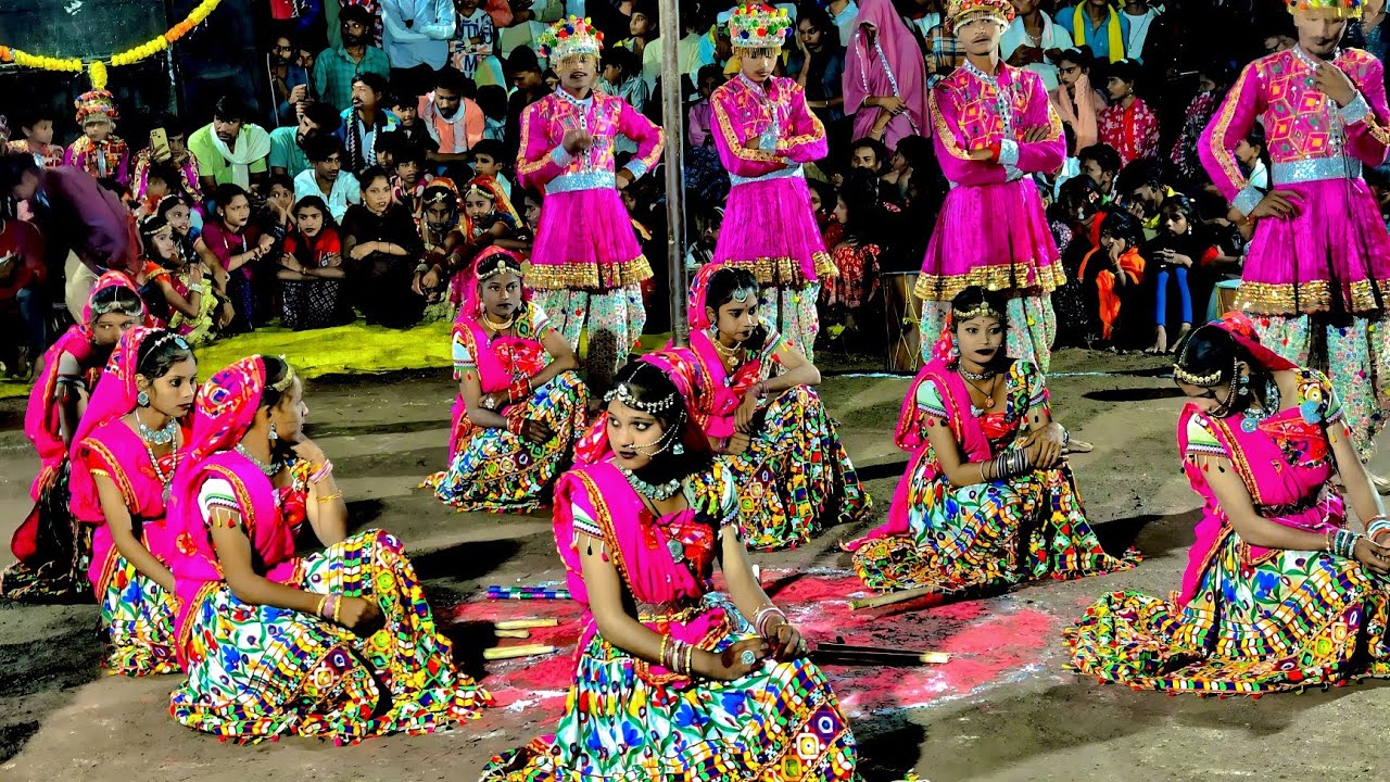  2025 पटेल चौक मेणीमाता मे‼️जय अम्बे मां गरबा मंडल रेटाई कि टीम डांडिया गरबा वीडियो #Keilash_Jamre 