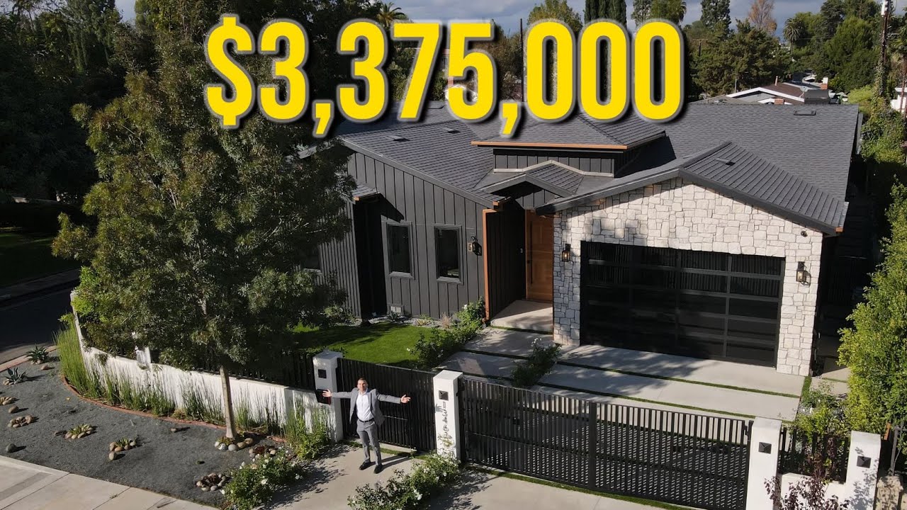 Touring this fully renovated property in SHERMAN OAKS (with high ceilings and tons of natural wood)!