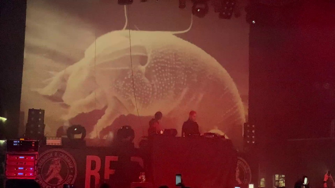 Tommy Cash - INTRO & HEARTBASS & X-RAY (Live)