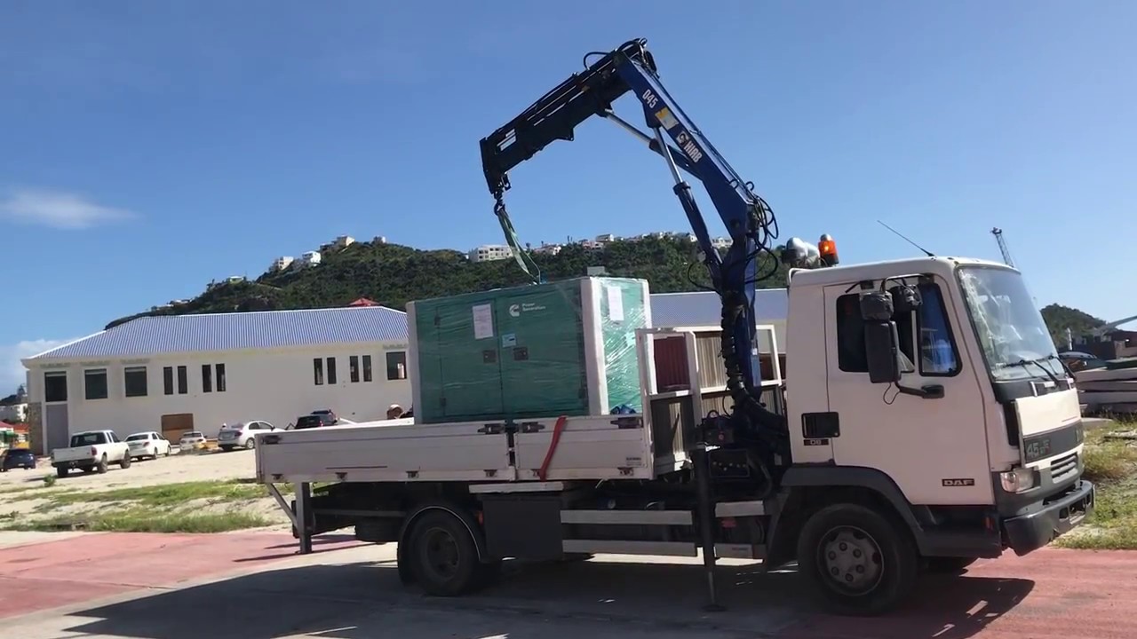 Using a Hiab Crane to Lift a Generator