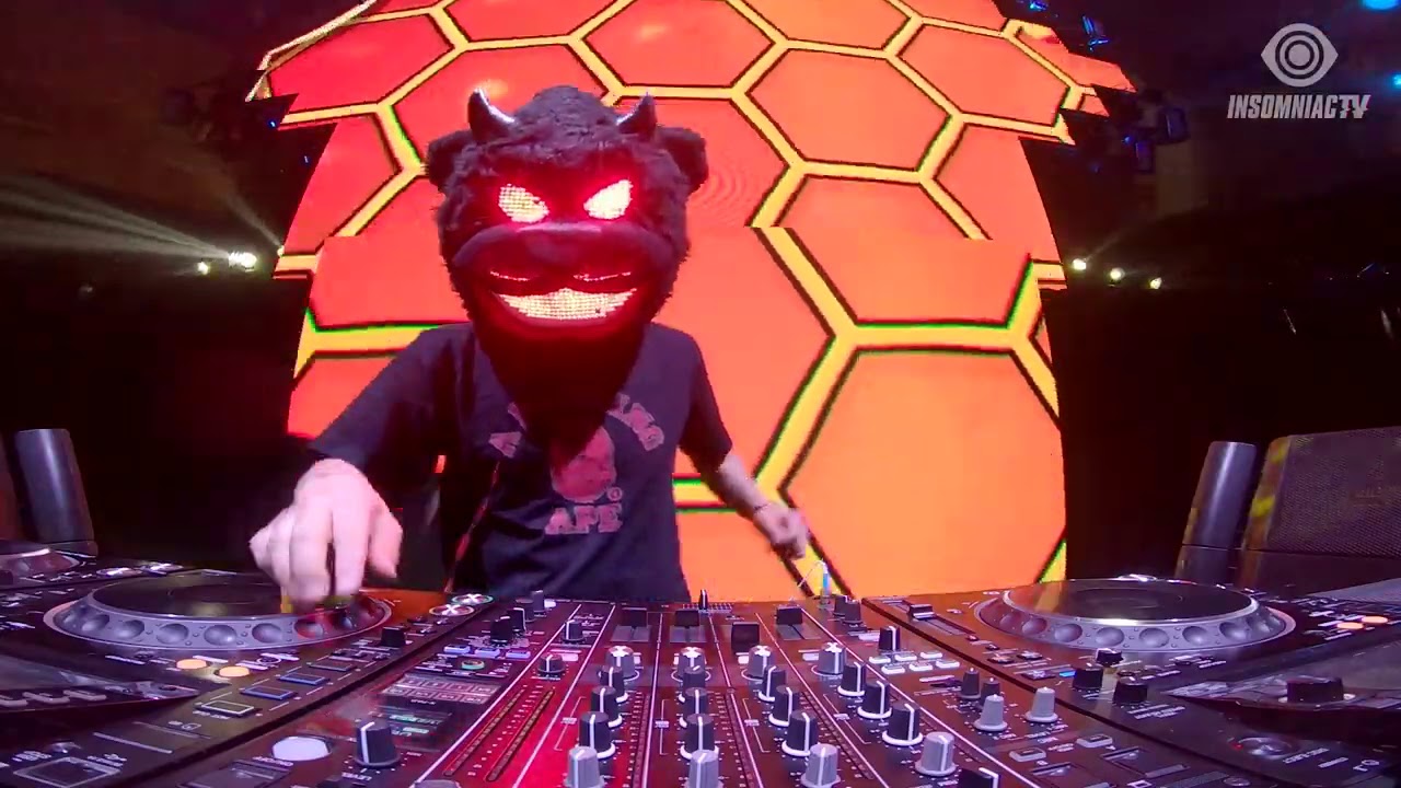 Bear Grillz for the Bear Grillz 'The Friends Album' Release Livestream (December 26, 2020)
